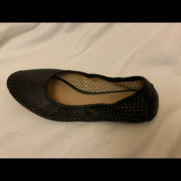 Tory Burch Whittaker Perforated Leather Ballerina Flat, Black- Size 5.5 - Picture 3 of 10